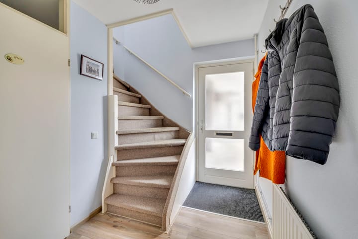 Tussenwoning te koop: Marshalllaan 11, Hellevoetsluis