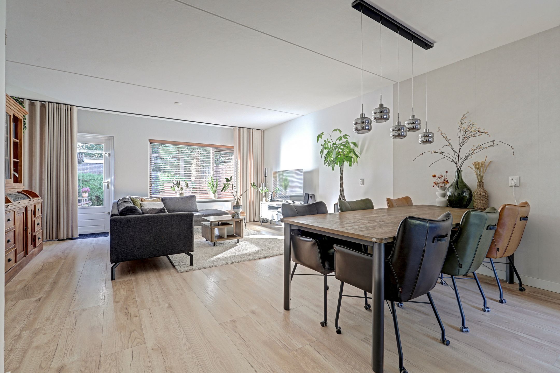 Photo 6 of Middelplaat 38