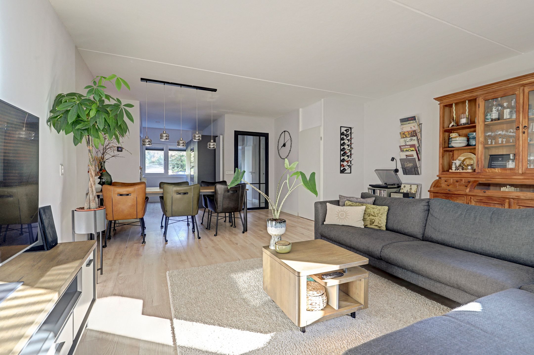 Photo 9 of Middelplaat 38