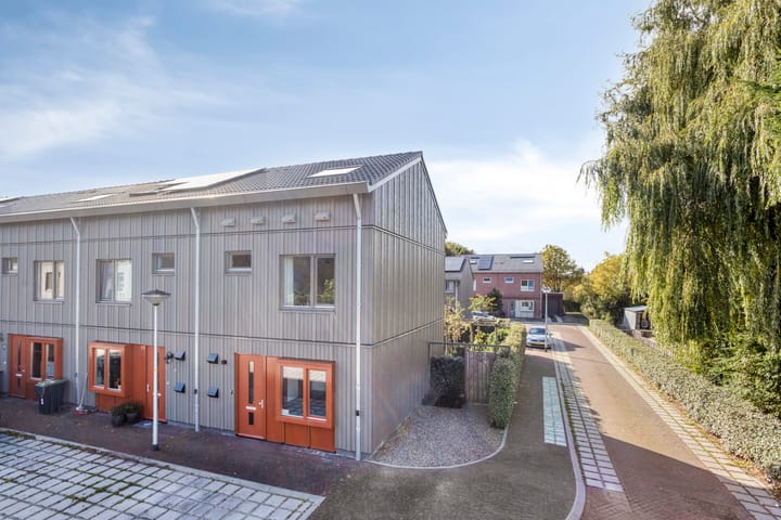 Hoekwoning te koop: Spoorstraat 153, Noord-Scharwoude