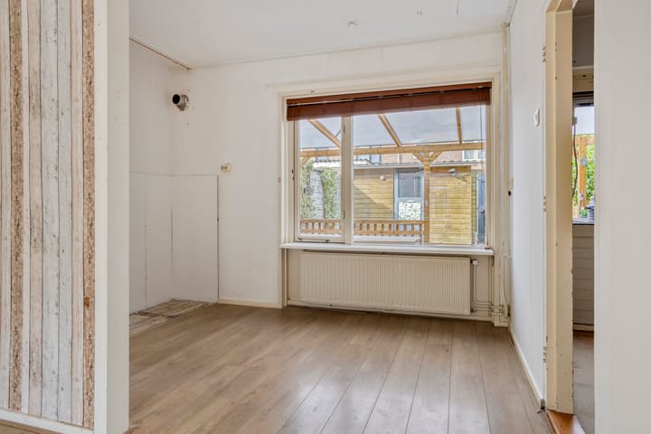 Tussenwoning te koop: Klaproosweg 6, Zwolle