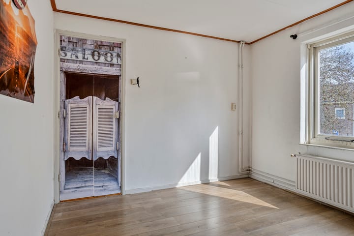 Tussenwoning te koop: Klaproosweg 6, Zwolle
