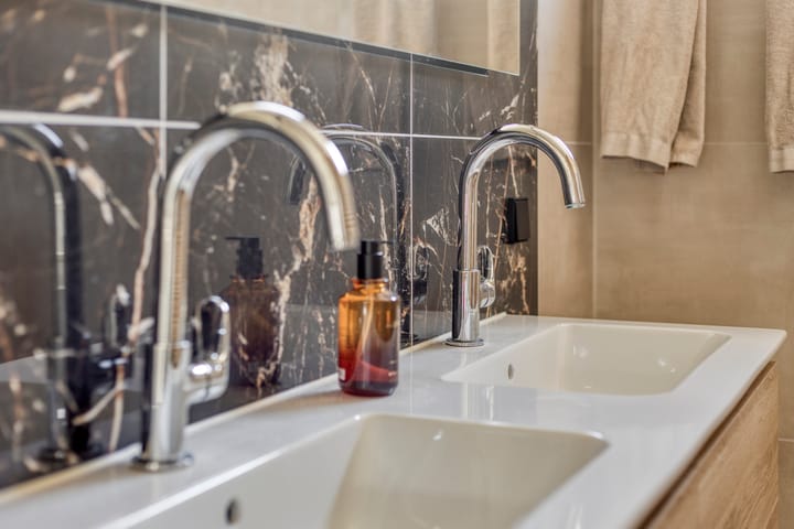 Hoekwoning te koop: Spoorstraat 153, Noord-Scharwoude