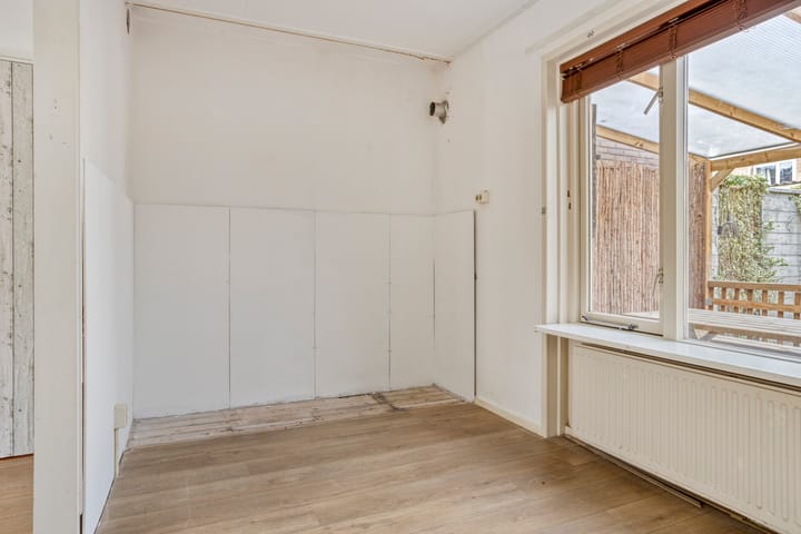 Tussenwoning te koop: Klaproosweg 6, Zwolle