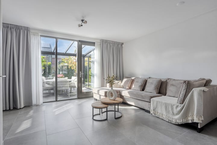 Hoekwoning te koop: Spoorstraat 153, Noord-Scharwoude