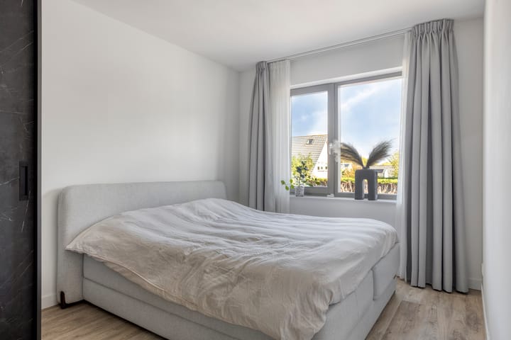 Hoekwoning te koop: Spoorstraat 153, Noord-Scharwoude