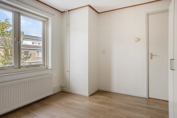 Tussenwoning te koop: Klaproosweg 6, Zwolle