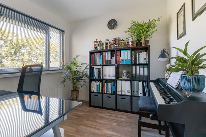 Tussenwoning te koop: Johanna Naber-erf 577, Dordrecht
