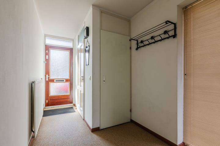Twee-onder-één-kap te koop: Hobbemastraat 40, Ede