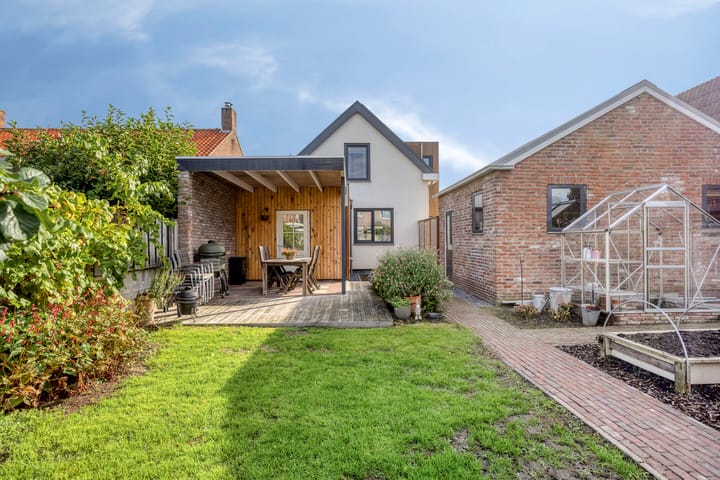 Vrijstaande woning te koop: Gerbrandystraat 43, Vlissingen