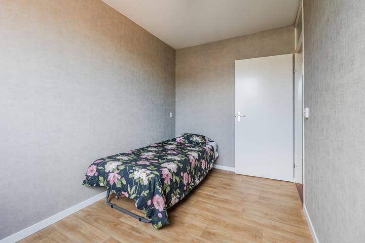Twee-onder-één-kap te koop: Hobbemastraat 40, Ede