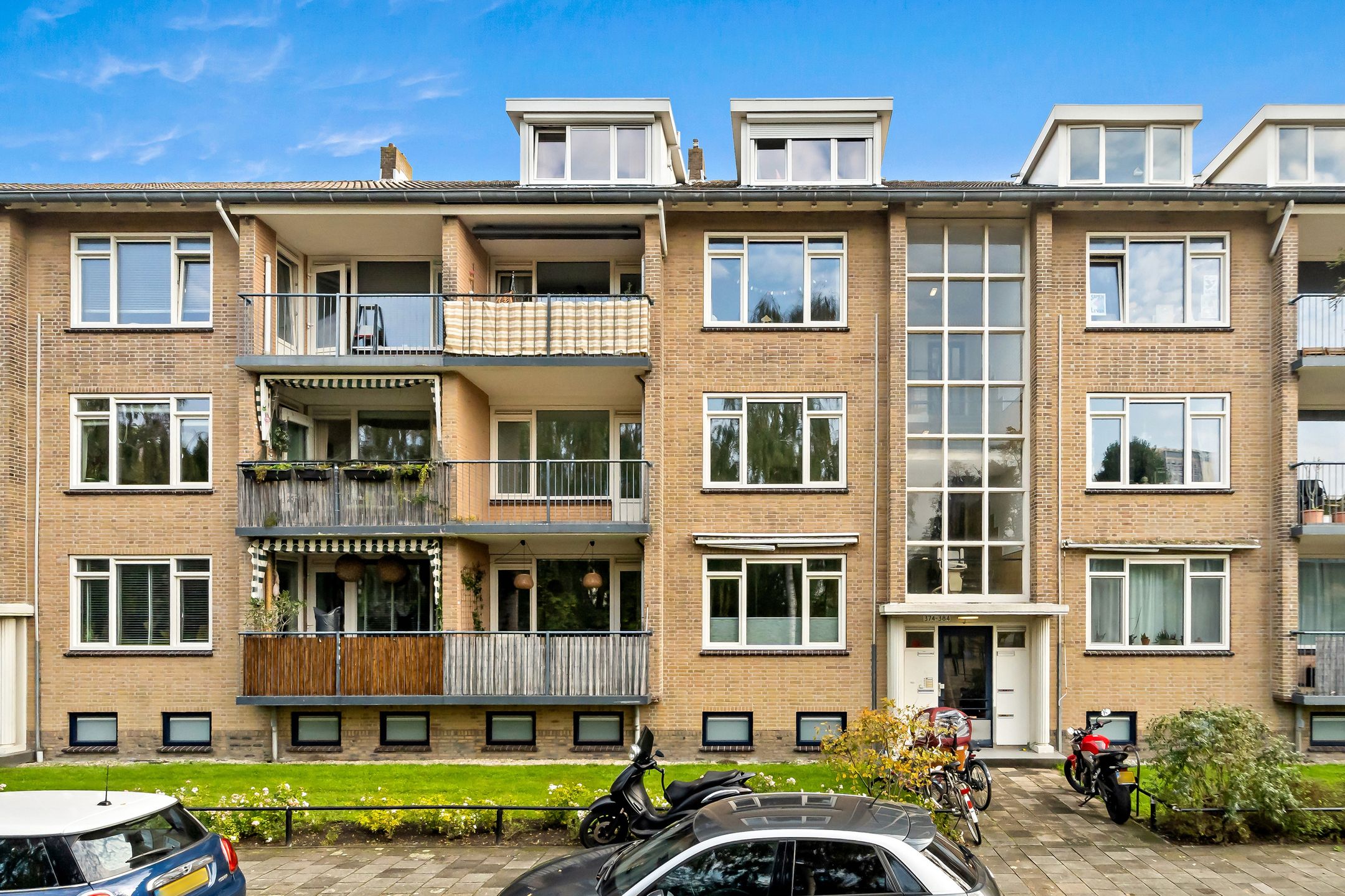 van Zegwaardstraat 382 