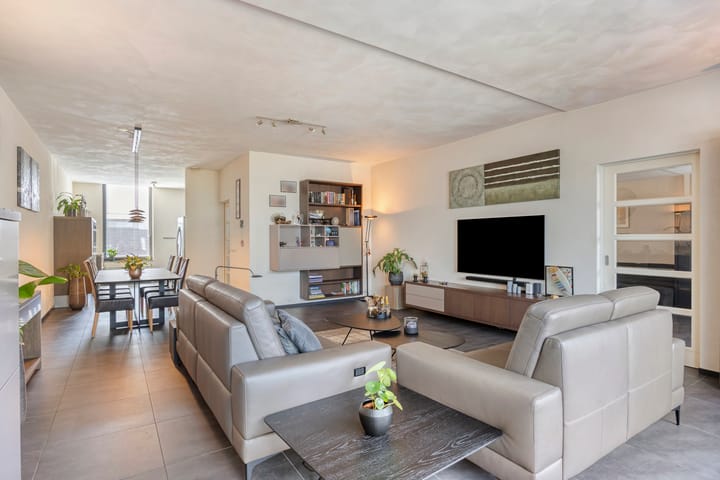 Tussenwoning te koop: Leeuwenstein 23, Udenhout