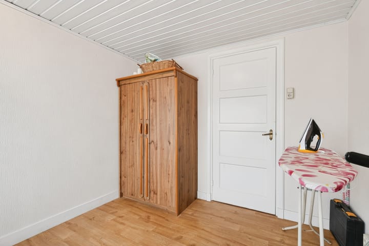 Twee-onder-één-kap te koop: Hoog Geldrop 53, Geldrop