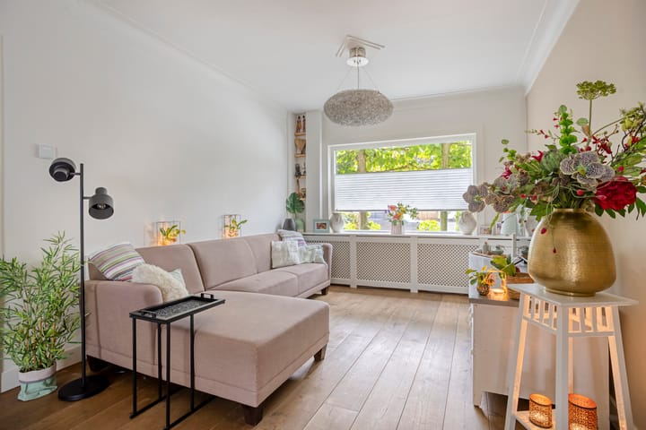 Twee-onder-één-kap te koop: Dorpsstraat 129, Helmond