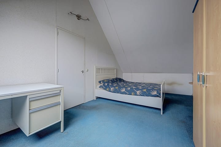 Tussenwoning te koop: Kouwenaardseweg 66, Hoogvliet Rotterdam