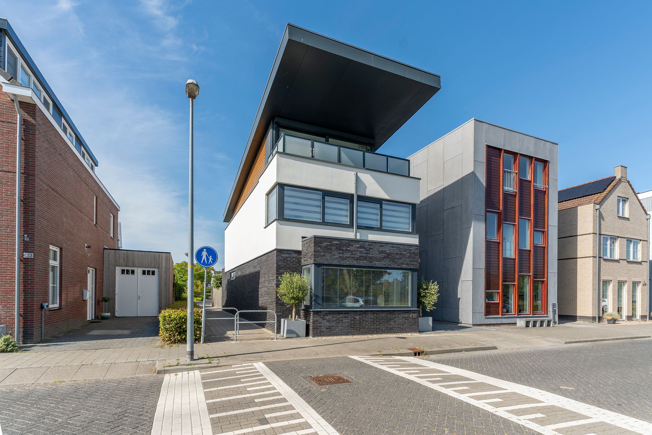 Photo 60 of Grootzeil 435