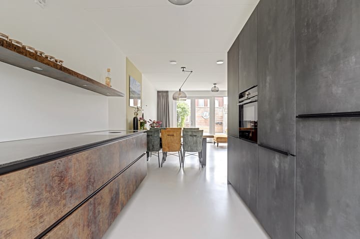 Foto 4 van Baas en Domburgstraat 61