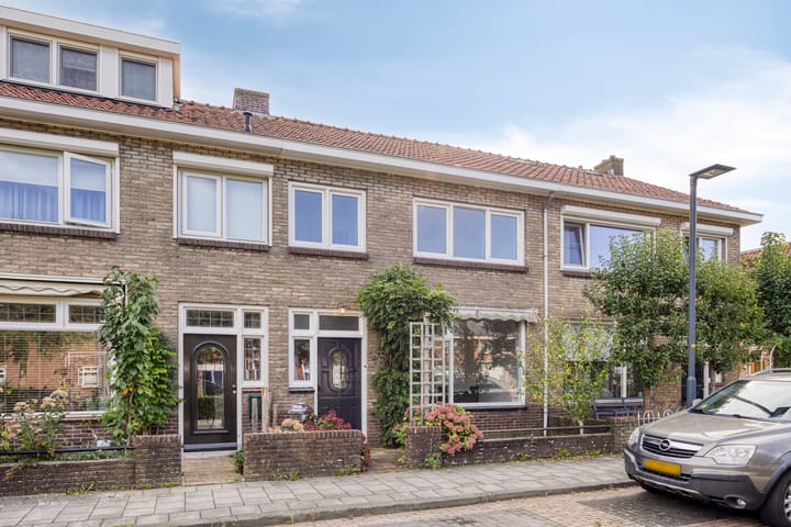 Tussenwoning te koop: Okmastraat 26, Kampen