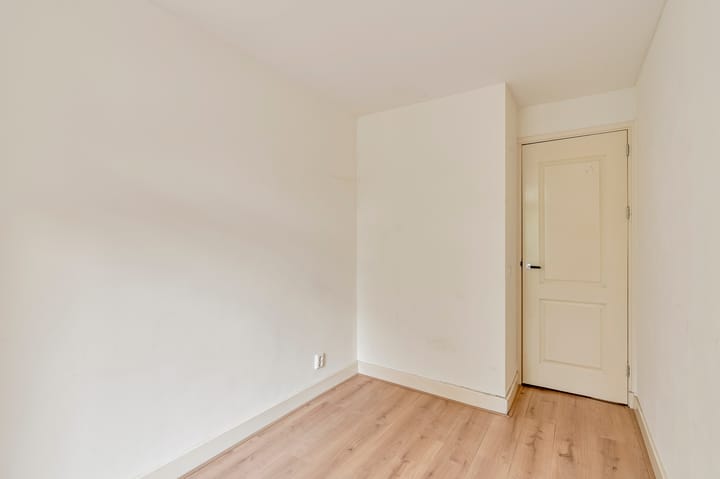 Appartement te koop: Eerste van der Helststraat 72-1, Amsterdam