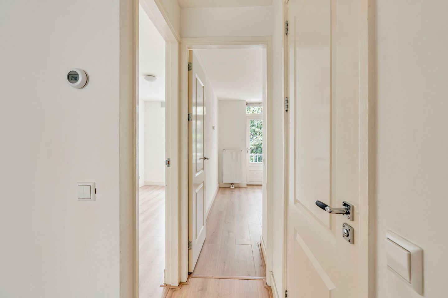 Photo 10 of Eerste Van der Helststraat 72-1
