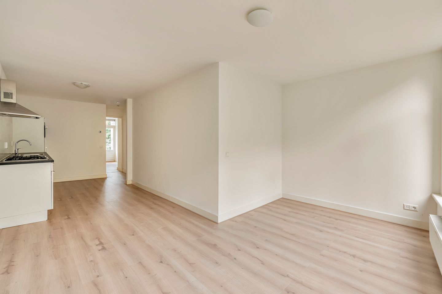 Photo 5 of Eerste Van der Helststraat 72-1
