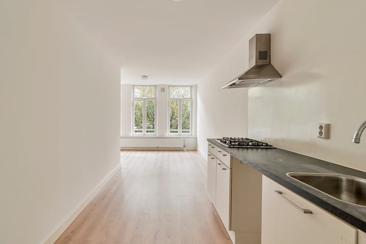 Foto 4 van Eerste Van der Helststraat 72-1