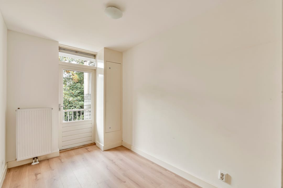 Photo 13 of Eerste Van der Helststraat 72-1