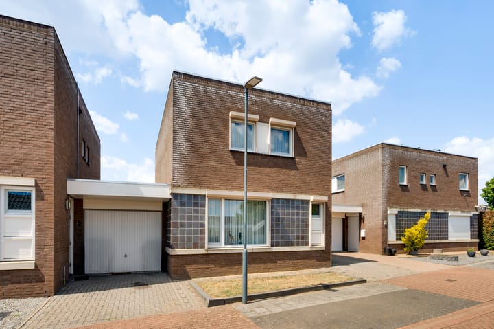 Tussenwoning te koop: Charles de Gaullestraat 6, Herten