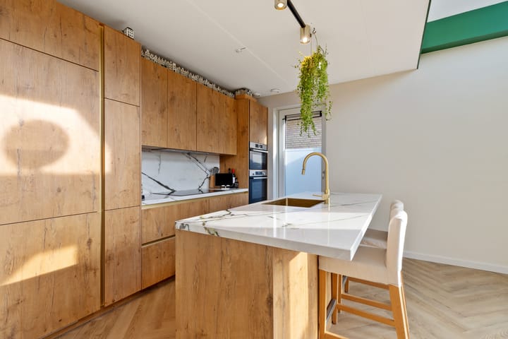 Vrijstaande woning te koop: Zilveren Medaillepad 9, Almere