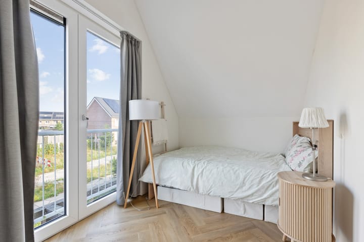 Vrijstaande woning te koop: Zilveren Medaillepad 9, Almere