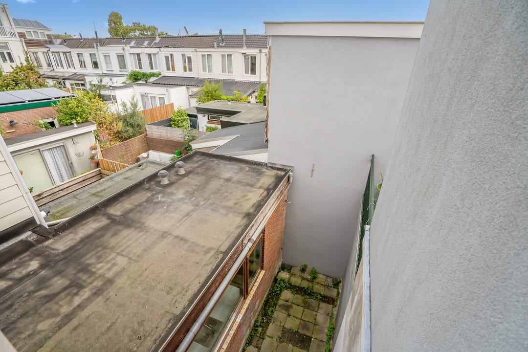 Photo 28 of Willemstraat 40