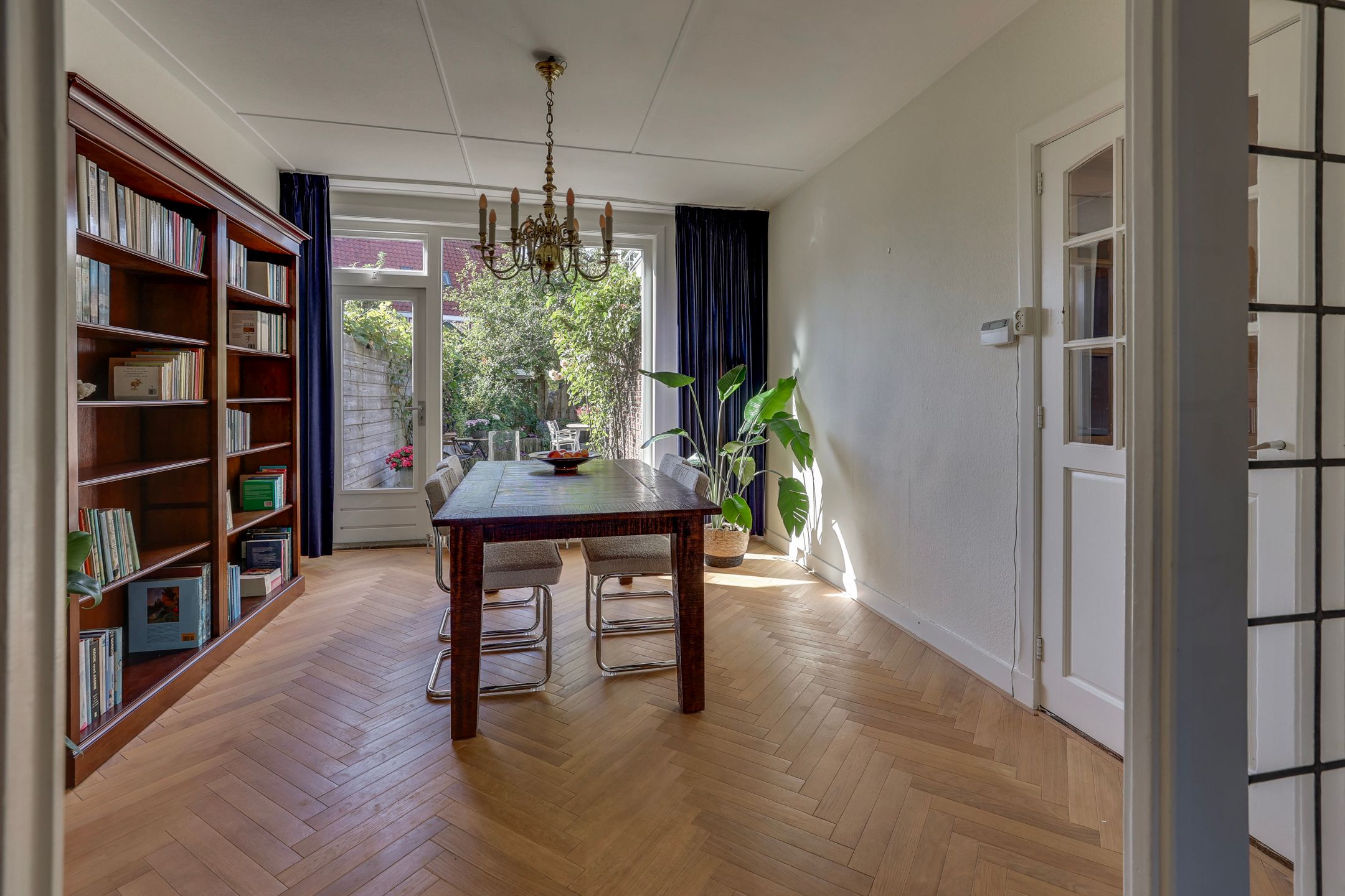 Photo 9 of Schuttevaerstraat 7