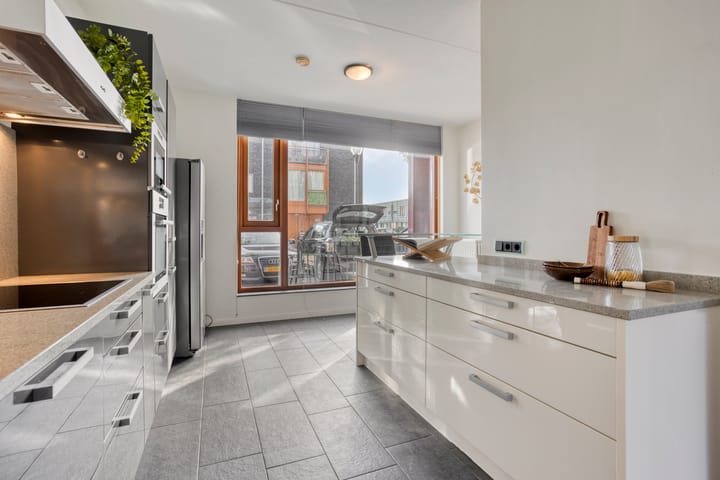 Tussenwoning te koop: Grasbloem 57, Eindhoven