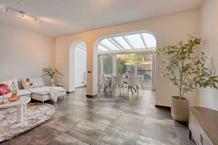 Tussenwoning te koop: Grasbloem 57, Eindhoven