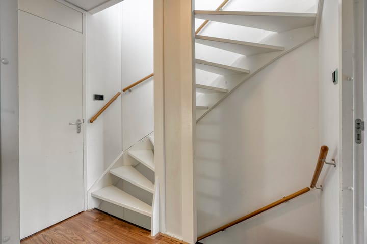 Tussenwoning te koop: Grasbloem 57, Eindhoven