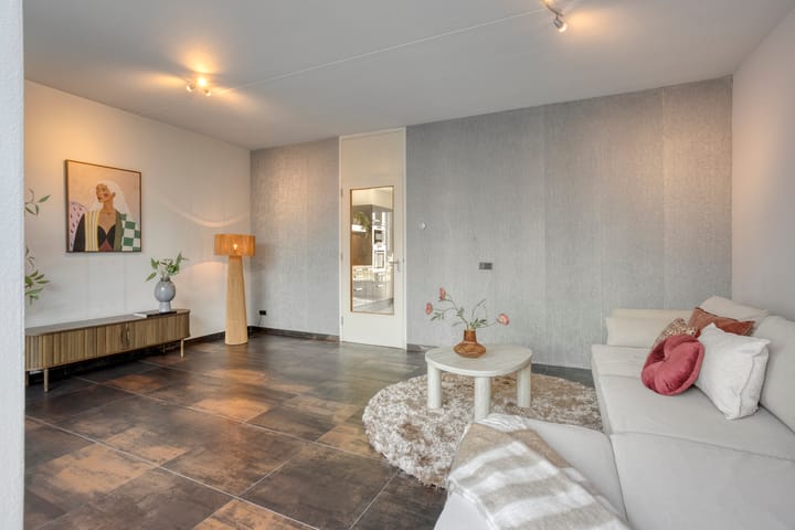 Tussenwoning te koop: Grasbloem 57, Eindhoven