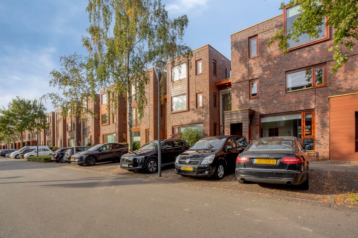 Tussenwoning te koop: Grasbloem 57, Eindhoven