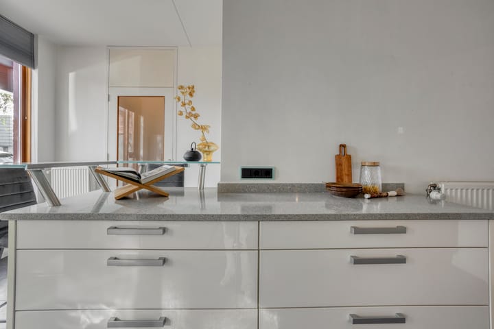 Tussenwoning te koop: Grasbloem 57, Eindhoven