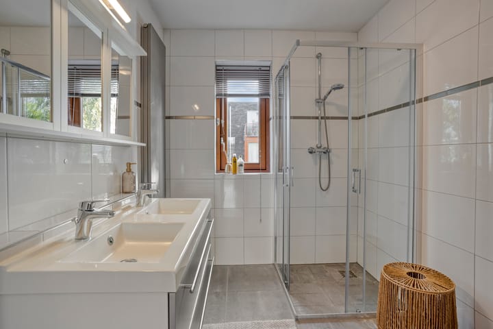 Tussenwoning te koop: Grasbloem 57, Eindhoven