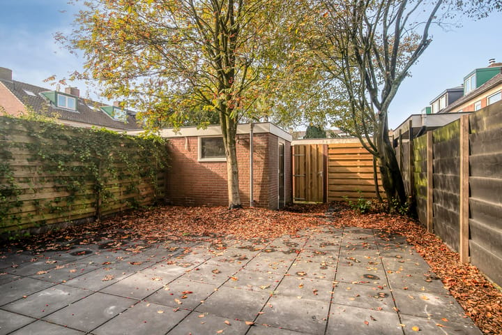 Tussenwoning te koop: Anne Franklaan 106, Bussum