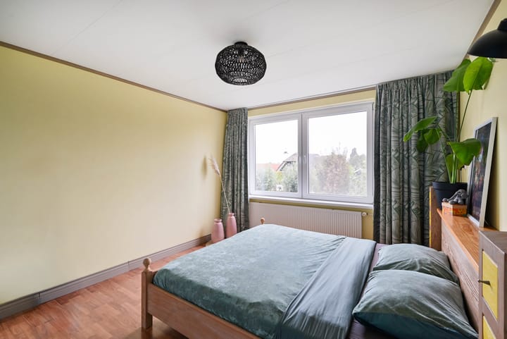 Twee-onder-één-kap te koop: Dokter Bloemstraat 89, Spierdijk