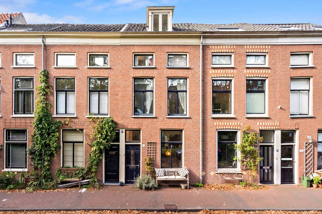 Photo 1 of Zuiderstraat 298