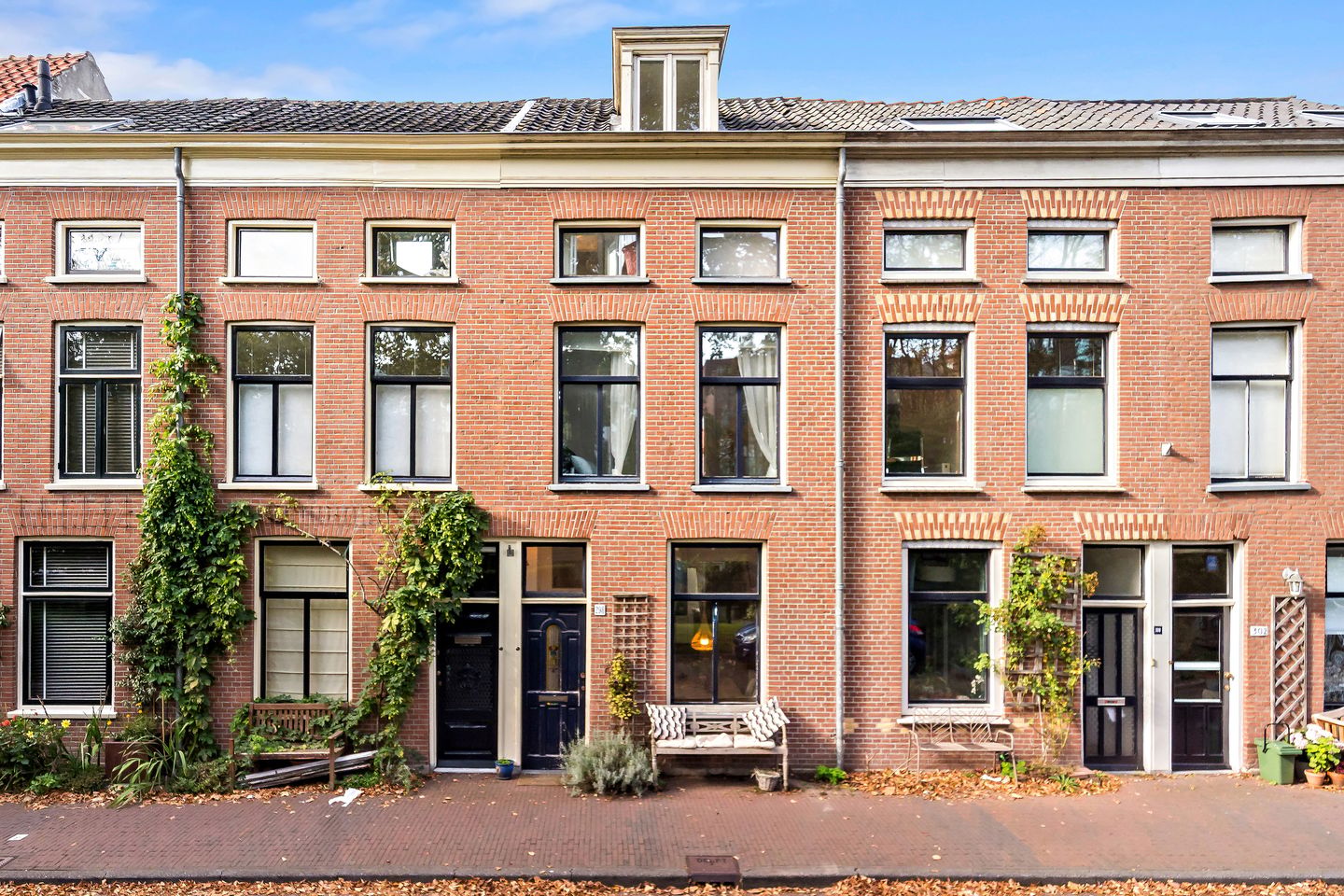 Foto 1 van Zuiderstraat 298