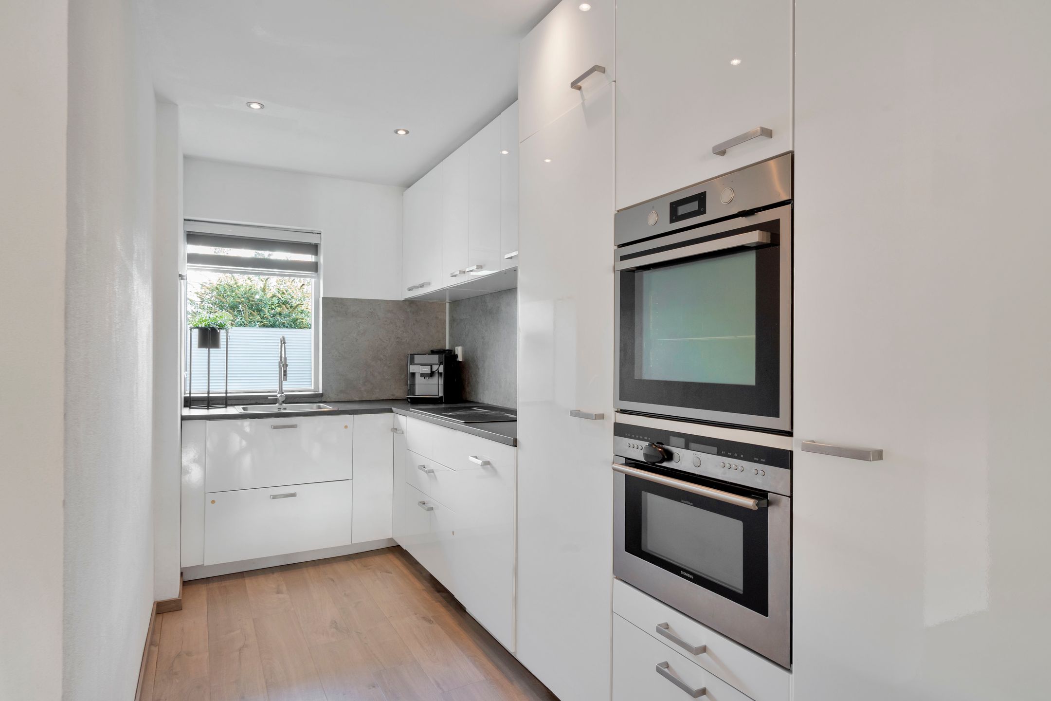 Foto 9 van Bladmos 25