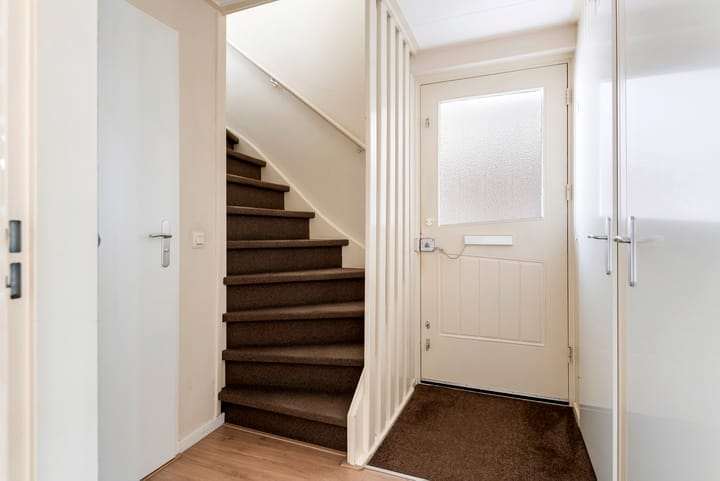 Tussenwoning te koop: Nederburcht 5, Buren (Ge)