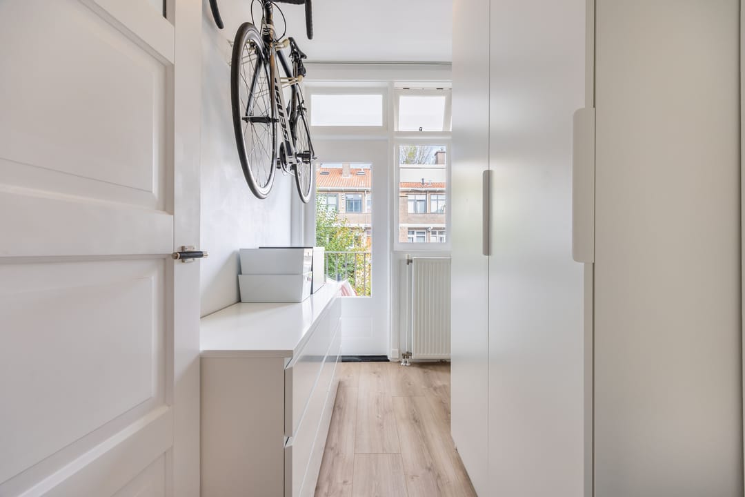 Photo 22 of Merkusstraat 38