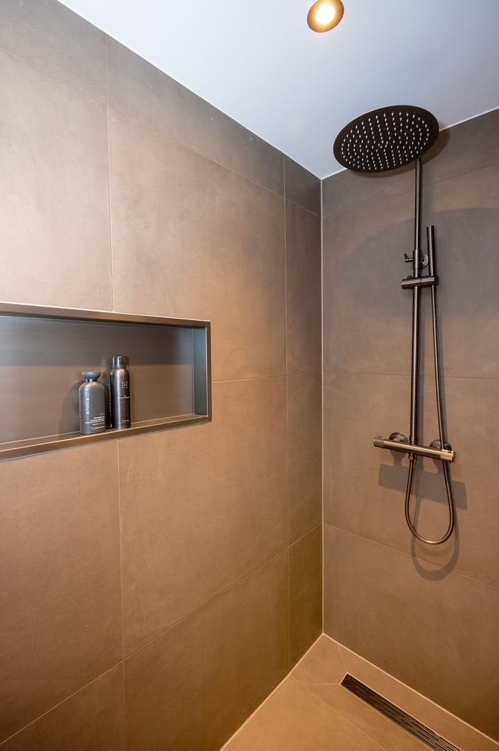 Tussenwoning te koop: Bloemstede 308, Maarssen