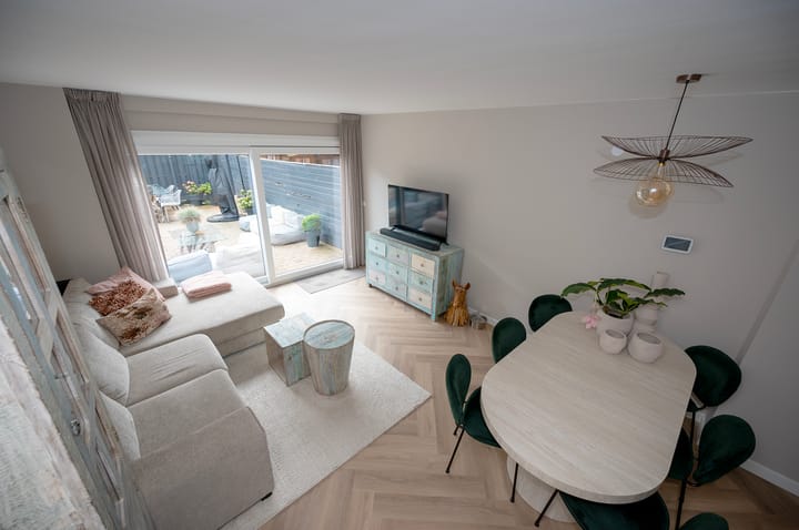 Tussenwoning te koop: Bloemstede 308, Maarssen