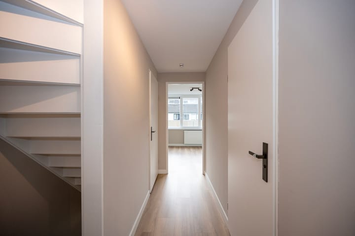 Tussenwoning te koop: Bloemstede 308, Maarssen